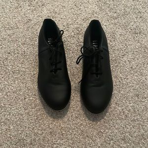 Bloch tap shoes used once